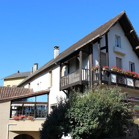 Hostellerie La Terrasse Lacapelle-Marival Esterno foto