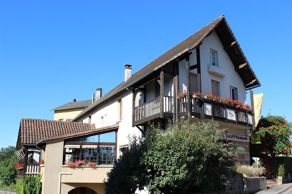 Hostellerie La Terrasse Lacapelle-Marival Esterno foto